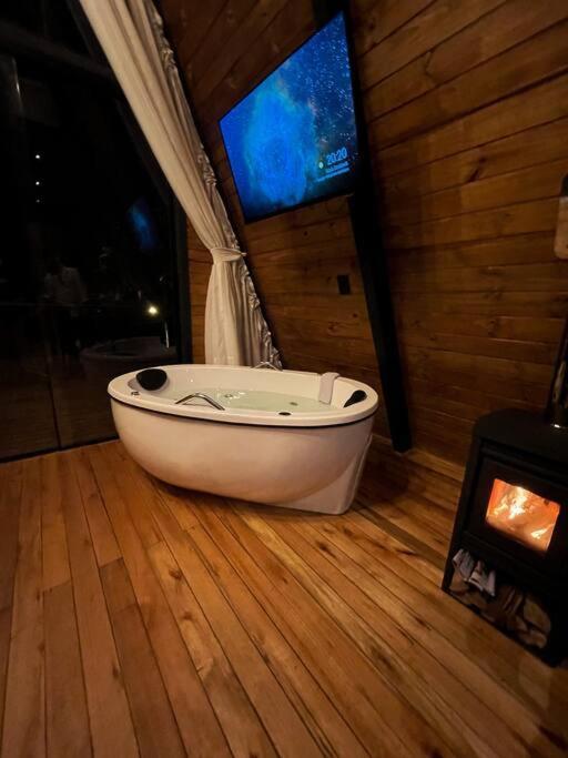 Romantica Com Hidromassagem Prox Ao Centro. Nova Petropolis